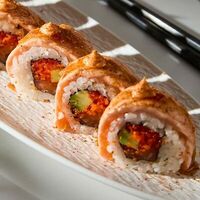 Ролл крейзи лосось в Качуко