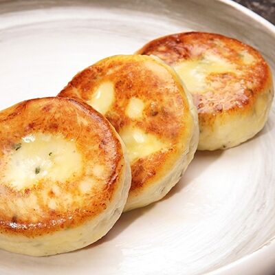 Дм Сырники из надуги в Сулугуни по цене 414 ₽