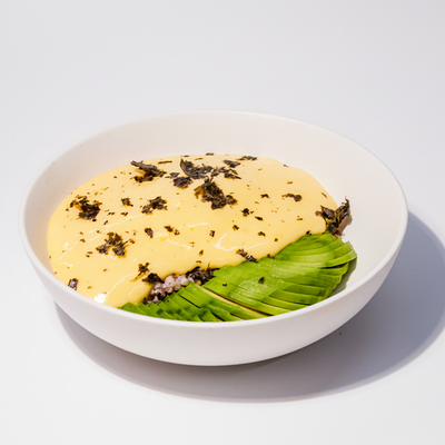 Зелёная гречка с яйцом пашот в Biggies по цене 620 ₽