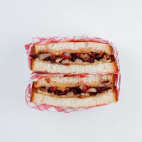 Сендвич с уткой в 7:35 Заря & KitaEast