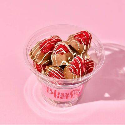 Малина в шоколаде стакан S в Blissberry по цене 1500 ₽