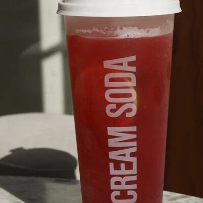 Лимонад Смородина-лайм в Cream Soda по цене 450 ₽