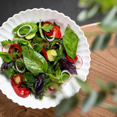Салат Деревенский с перцем рамиро и домашним маслом в Цыпочка по цене 750 ₽