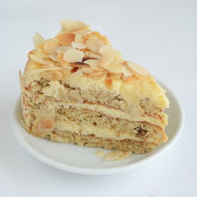 Пирожное миндальное в Самовар на Минусинской по цене 183 ₽