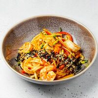 Wok с креветками в В Питере - Есть! PREMIUM