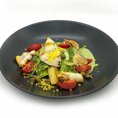 Салат с кальмаром, картофелем и каперсами в Дом культур по цене 440