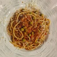 Spaghetti al ragu siciliano в Rusticone caffe