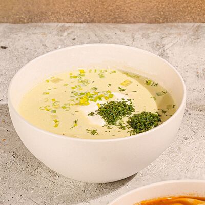 Окрошка с курицей в Stories по цене 390 ₽