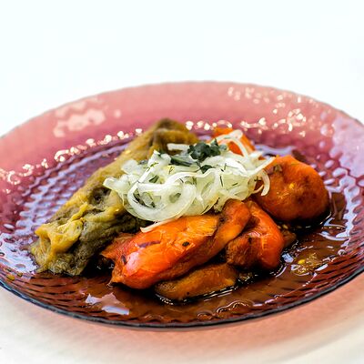 Овощи на мангале в Mr шашлык по цене 350 ₽