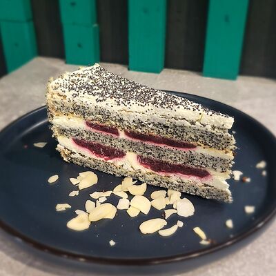 Маковый торт в ЛапшаРис по цене 250 ₽