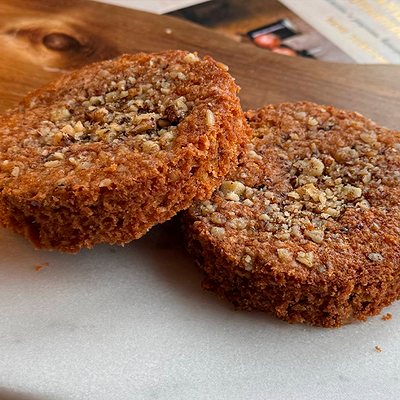 Печенье бисквитное с грецким орехом в Garage по цене 100 ₽