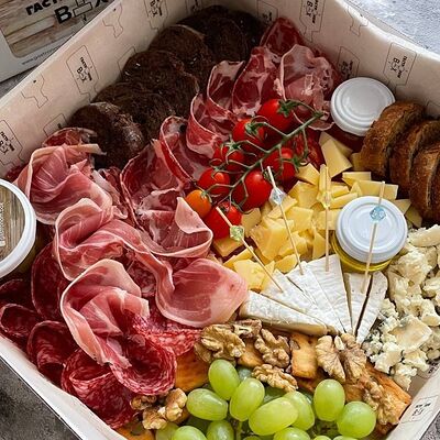 Antipasti Xl в Гурмэ формат по цене 4850 ₽