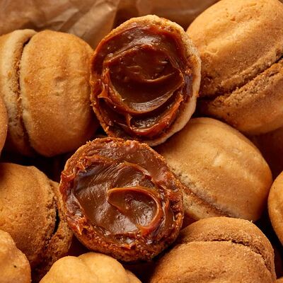 Орешки со сгущёнкой в Поль Бейкери по цене 60 ₽