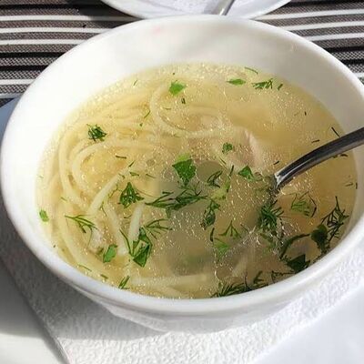 Лапша куриная домашняя в Кафе граф по цене 460 ₽