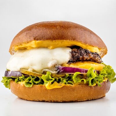 Бургер Гавайский в Black Star Burger по цене 630 ₽