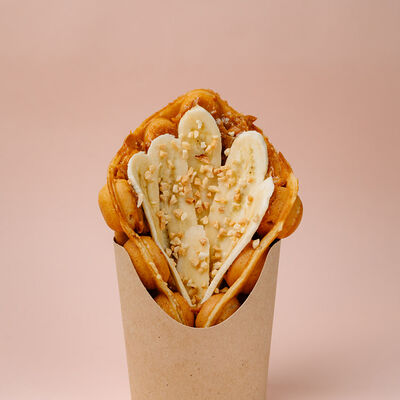 Вафля с вареной сгущ. и бананом в Double Bubble Tea по цене 380 ₽