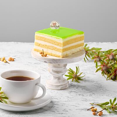 Торт Ананас-Лайм в Кондитерская СантОноре по цене 648 ₽