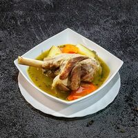 Хашлама (голень ягненка с овощами) в Караван 24