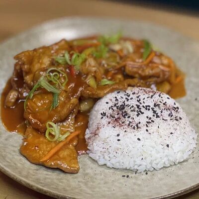 Свинина с капустой кимчи и рисом в CRGO по цене 510 ₽