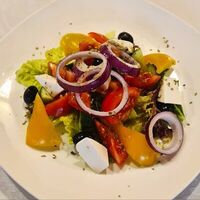 Салат Греческий в Водопад