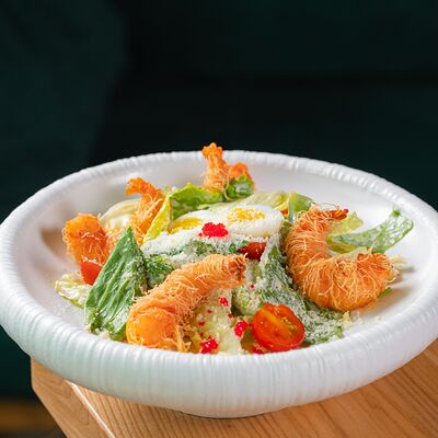 Цезарь с креветкой в Just Residence по цене 990 ₽