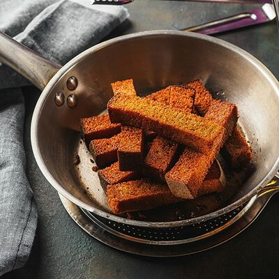 Гренки чесночные в Maki Family по цене 119