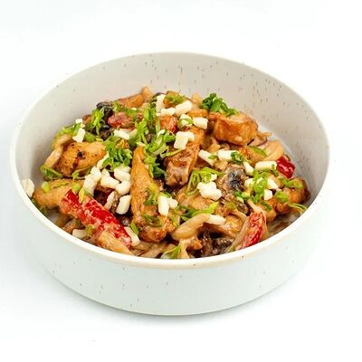 Лапша с курицей и грибами (Сливочная) в Координаты по цене 450 ₽