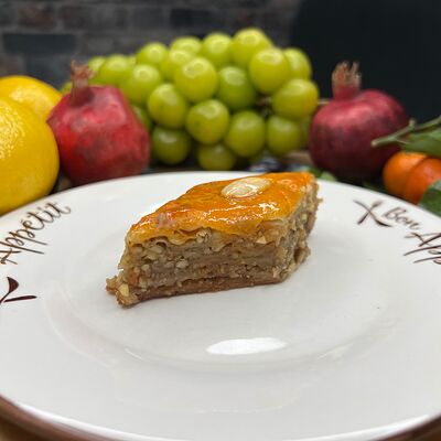 Пахлава Баку в ДУРУМ КЕБАБ Турецкая кухня по цене 190 ₽