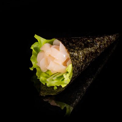 Темаки Спайси Хотате в Yo! curry & sushi по цене 480 ₽