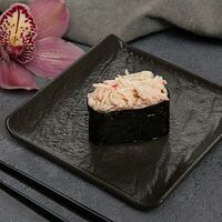 Гункан с краб-кремом в Суши Well