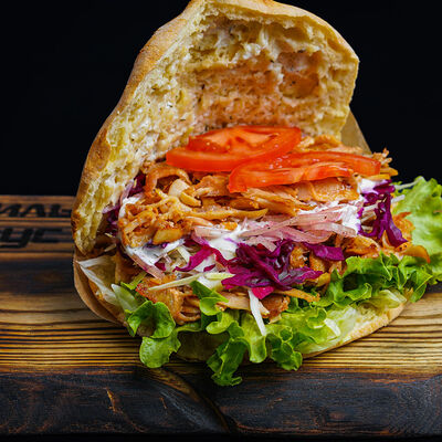 Денер с курицей XXL в Гриль Хаус по цене 885 ₽