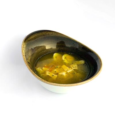 Куриный суп-лапша с перепелиным яйцом в De Paris БИСТРО по цене 450 ₽