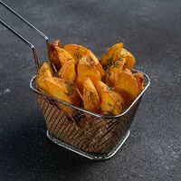 Картошка по-деревенскив Булки & Колбаски