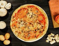 Пицца прошутто и фунги в Чентуриппе