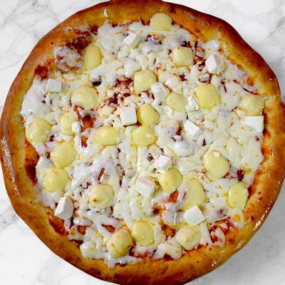 Пицца Четыре Сыра 31см в Enjoy по цене 880 ₽