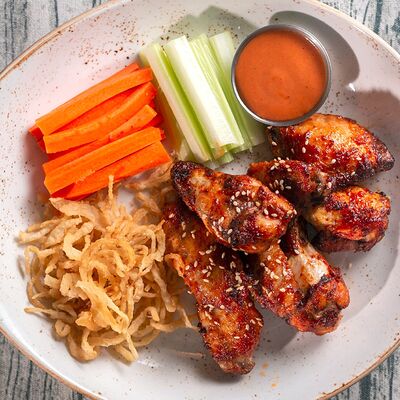 Куриные крылья Баффало в Polly MacMolly по цене 720 ₽