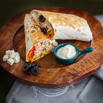 Греческая в лаваше двойная в #Шаверма_хауз по цене 585 ₽