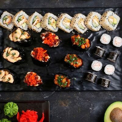 Сет Ноу Хаув SUSHI LAND LUXURY по цене 4550 ₽