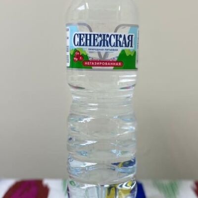 Сенежская вода без газа в Шаурма халяль в Перекрестке по цене 100 ₽