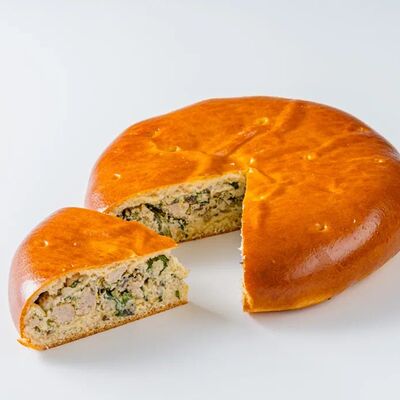 Пирог с курицей, грибами и шпинатом в Волконский по цене 1850 ₽