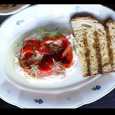 Рийет из копченой форели с перцем рамиро в Blackchops по цене 820 ₽