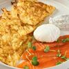 Драники с лососем и яйцом пашот, сырный мусс в Macadamia кафе по цене 1090