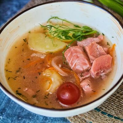 Уха с лососем в Тайфун по цене 469