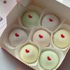 Моти-набор ассорти на 8 марта сердечкив Karalis Cakes по цене 1450