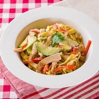 Паста куриная с овощами в Fettuccine pasticceria