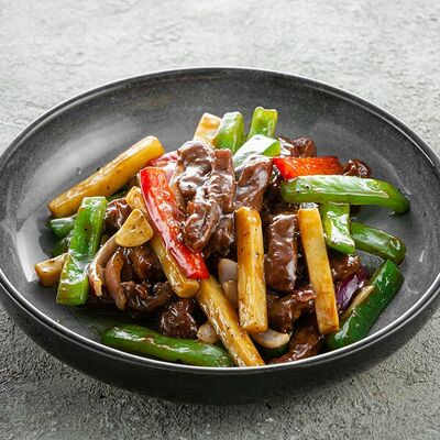 Стир-фрай из мраморной говядины в See China по цене 880 ₽