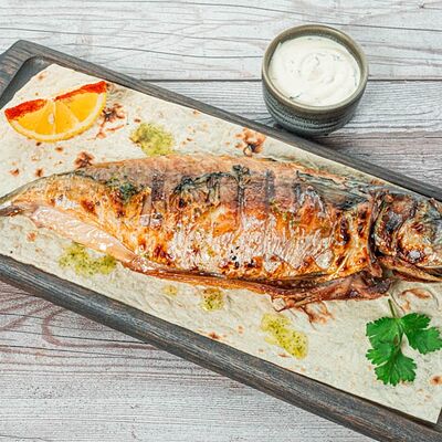Скумбрия Атлантика на мангале в Yunga Tim Fish & Grill по цене 1570 ₽