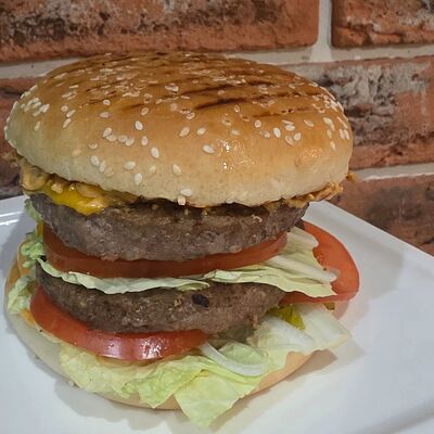 Мегабургер в Остров еды по цене 629 ₽