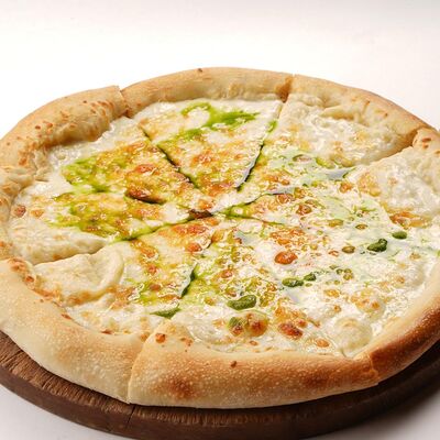 Пицца Четыре сыра в Pascucci cafe по цене 595 ₽