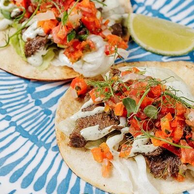 Тако с щечками Barbacoa в Taqueria by mexico crew по цене 500 ₽